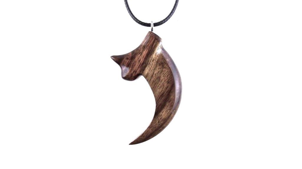 wooden bear claw necklace